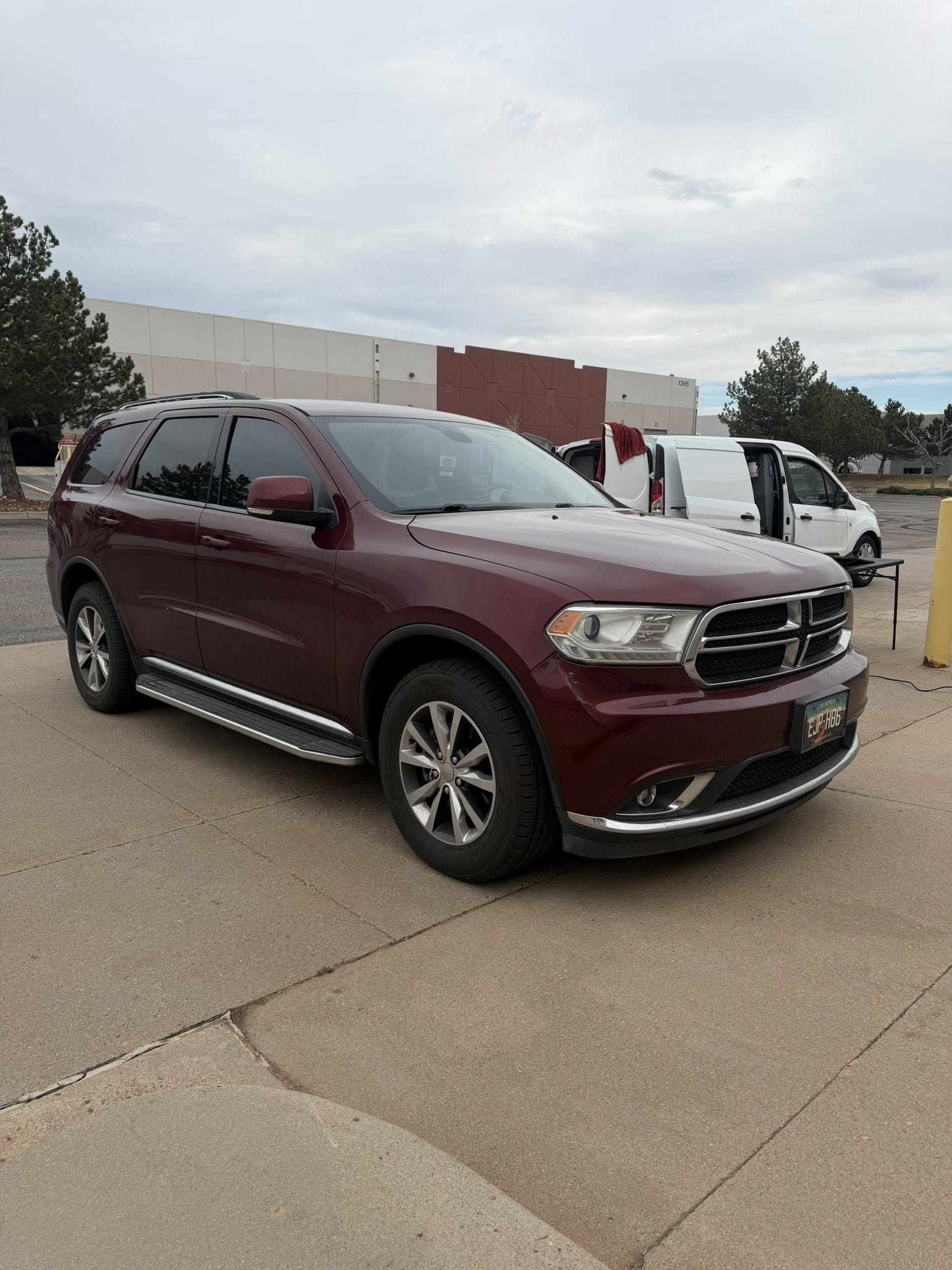 Fully Detailed Dodge Durango detail photo 1