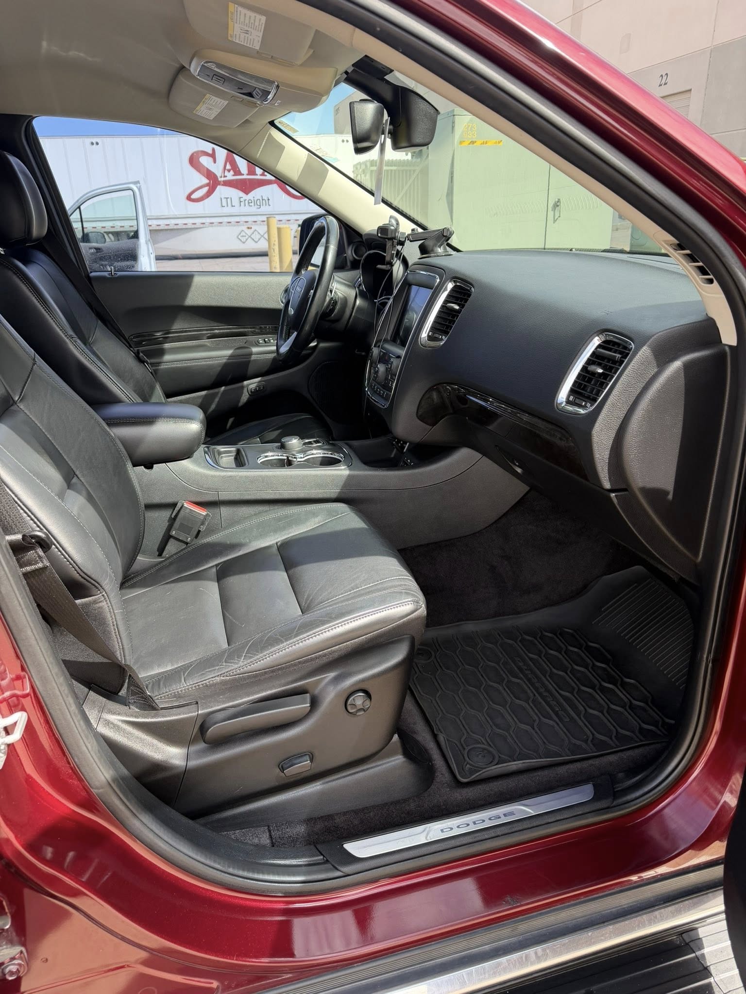 Fully Detailed Dodge Durango detail photo 8